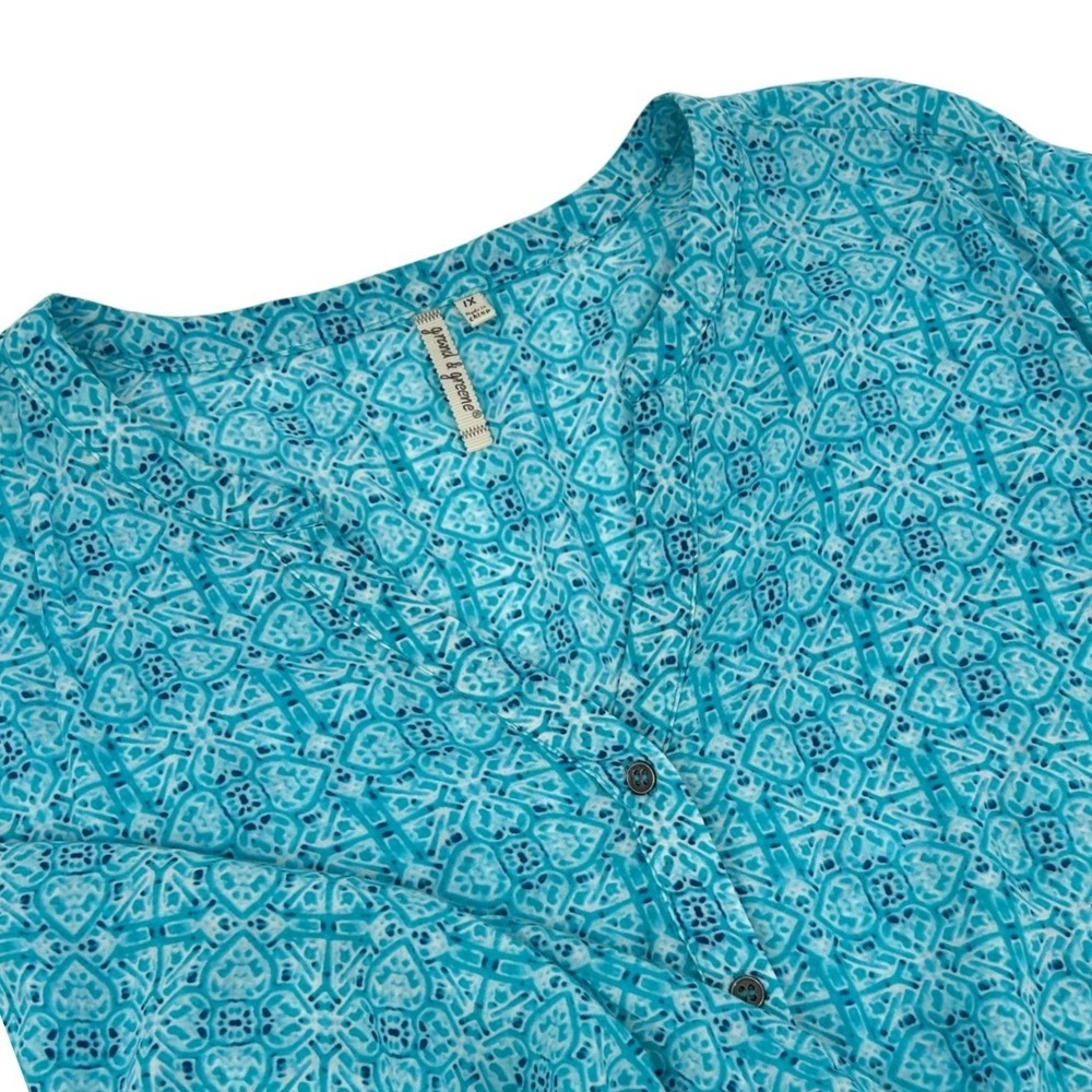 Grand & Greene Womens 1X Teal Blue Geometric Batik Print Split Neck Blouse Top